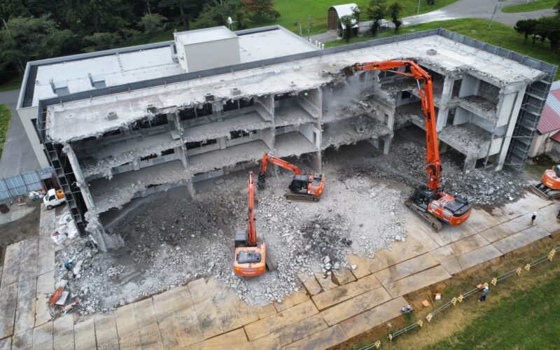 畜産研究所旧庁舎解体工事